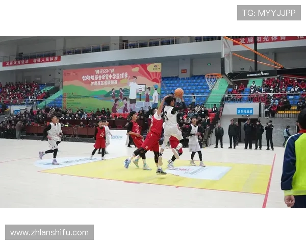 篮球点燃青春梦想描绘拼搏荣耀展现团队精神与无限激情