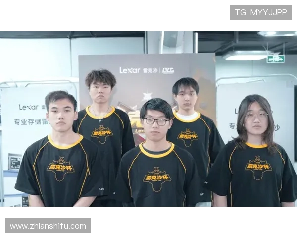 《电竞赛事风云再起：全球顶尖战队激战正酣，谁将登顶巅峰》