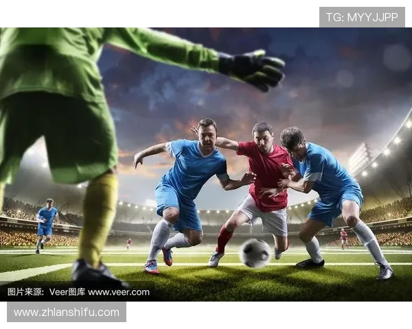 围绕世界足球明星成长经历的深入全景式故事背景与影响解析全方位