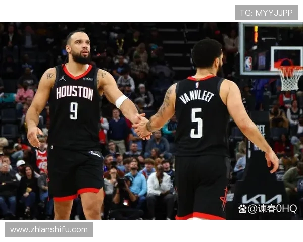 2019年火箭队与快船队激战精彩瞬间文字直播全程回顾